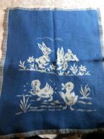 Retro dralon babydeken in blauw 90x75, Ophalen of Verzenden, Minder dan 70 cm, Deken