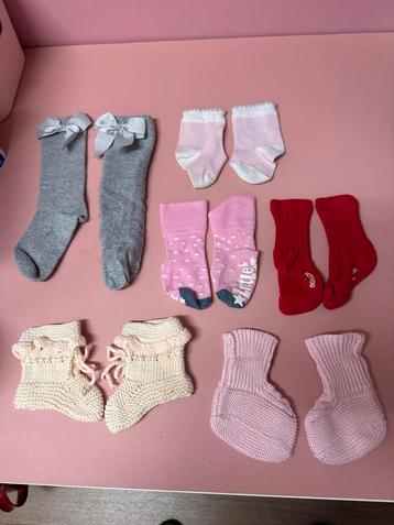 Babysokjes - Diverse Maten en Stijlen beschikbaar voor biedingen
