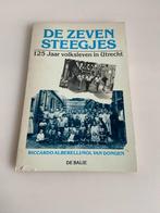 De Zeven Steegjes utrecht  125 jaar, Ophalen of Verzenden, Gelezen