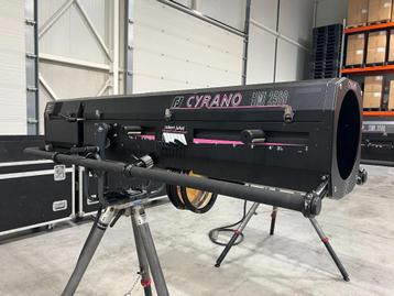 Robert Juliat Cyrano 2500W HMI followspot (2x) beschikbaar voor biedingen