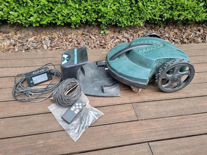 Robotmaaier Rhodos RM-1 compleet, Tuin en Terras, Robotmaaiers, Gebruikt, Meer dan 25 cm, Met regensensor, Ophalen