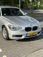BMW 1-Serie 116I 100KW 5DR 2013 Grijs, Auto's, BMW, 1-Serie, 65 €/maand, Zwart, 4 cilinders