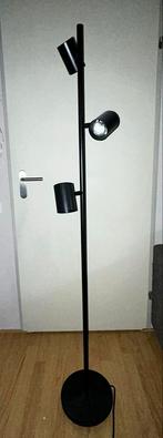 IKEA Staande Lamp - Stijlvol en Functioneel, Huis en Inrichting, Lampen | Vloerlampen, Ophalen, Gebruikt, Metaal, 150 tot 200 cm