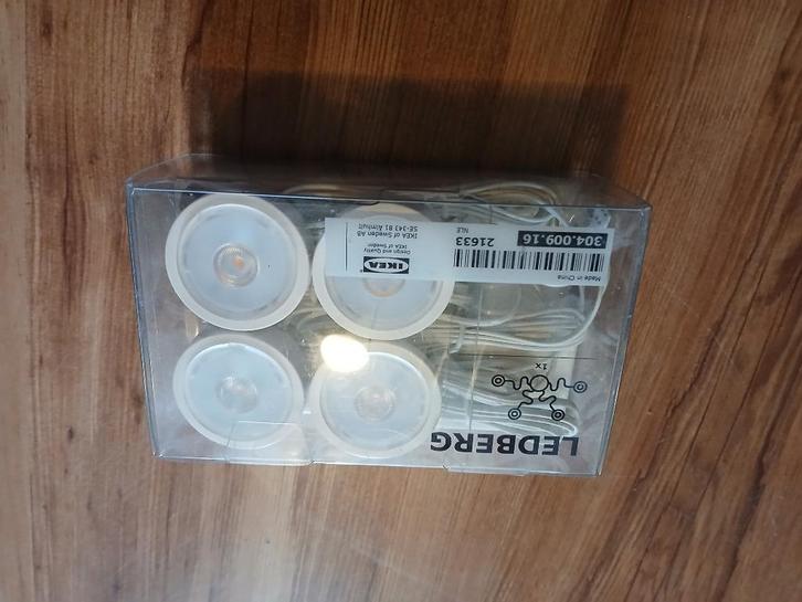 IKEA LEDBERG LED-verlichtingsset (4 spots), Huis en Inrichting, Lampen | Spots, Nieuw, Metaal of Aluminium, Led, Ophalen