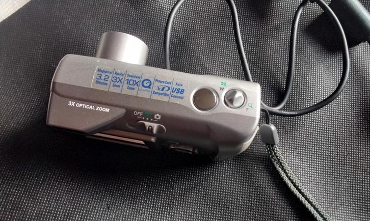 Olympus C-310 zoom Camera Collector Item, Verzamelen, Fotografica en Filmapparatuur, Fototoestel, 1980 tot heden, Ophalen