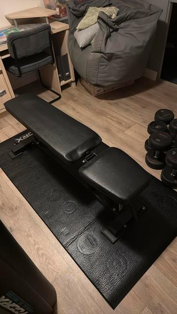 Sportartikelen sportbank dumbells fitness beschikbaar voor biedingen