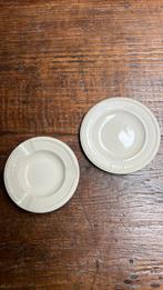 Wedgwood Edme Plain; petitfour bordje en asbakje, Huis en Inrichting, Keuken | Servies, Ophalen of Verzenden, Zo goed als nieuw