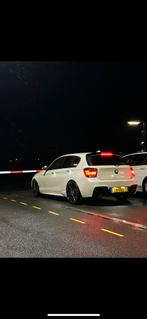 BMW 1-Serie 116I 100KW 5DR 2013 Wit, Auto's, BMW, 1-Serie, 4 cilinders, Alcantara, Wit