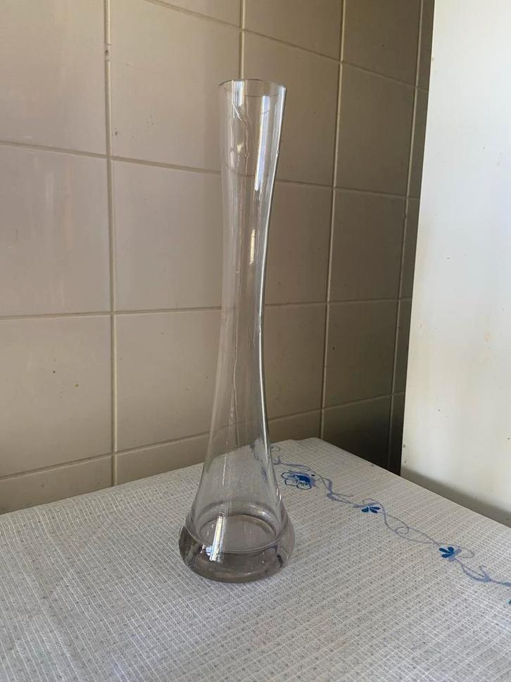 Grote glazen vaas - Retro vintage - Slank hoog elegant, Verzamelen, Retro, Huis en Inrichting, Ophalen