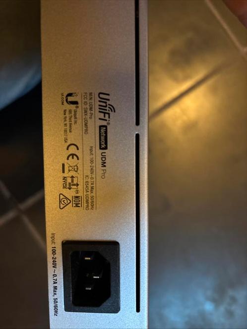 Unifi Ubiquiti UDM Pro, Computers en Software, Routers en Modems, Zo goed als nieuw, Ophalen of Verzenden