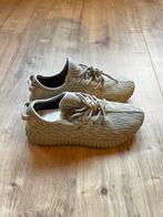 Nieuwe Yeezy's - Ongedragen!, Kleding | Heren, Schoenen, Ophalen of Verzenden, Nieuw, Overige kleuren, Sneakers of Gympen