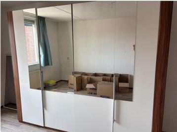 4 deurs kledingkast met spiegels 258x214x60