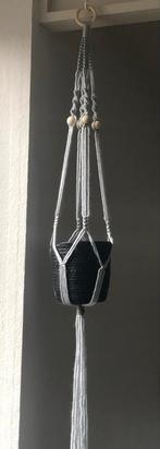 Macramé plantenhanger - Lichtgrijs, 25 tot 40 cm, Overige materialen, Ophalen of Verzenden, Overige vormen