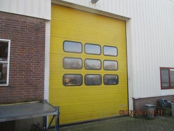 te huur bedrijfshal voor opslag voor  oldtimers Almelo beschikbaar voor biedingen
