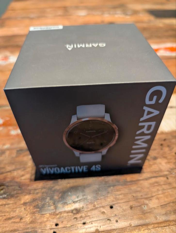 Garmin Vivoactive 4S - 40mm, Sieraden, Tassen en Uiterlijk, Smartwatches, Zo goed als nieuw, Android, Wit, Afstand, Calorieverbanding