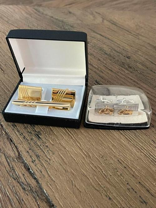 2 setjes manchetknopen, Sieraden, Tassen en Uiterlijk, Manchetknopen, Zo goed als nieuw, Overige materialen, Ophalen of Verzenden