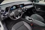 Mercedes-Benz A-klasse 250 e AMG Line PANO ADVANCED SOUND LE, Gebruikt, 4 cilinders, 15 kWh, Wit