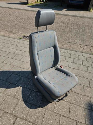t5 transporter bijrijders stoel rechts  beschikbaar voor biedingen