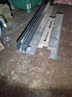 Ijzer hoeklijn hoekijzer, Ophalen, Zo goed als nieuw, IJzer