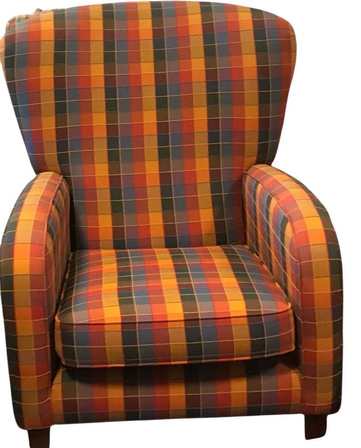 Royale fauteil/ kleurrijke stoffering /voor grote personen., Huis en Inrichting, Fauteuils, Zo goed als nieuw, Stof, 75 tot 100 cm