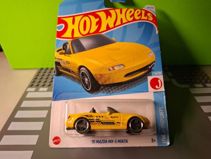 Hotwheels - 1991 Mazda MX-5 Miata [geel] 1/60 MIB, Hobby en Vrije tijd, Modelauto's | Overige schalen, Nieuw, Auto, Ophalen of Verzenden