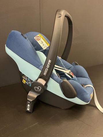 8. Autostoel MaxiCosi Pebble Pro: NIEUW babyzitje beschikbaar voor biedingen