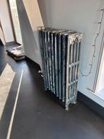 Elektrische gietijzeren radiator, Doe-het-zelf en Verbouw, Verwarming en Radiatoren, Ophalen of Verzenden, Zo goed als nieuw, Radiator