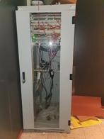 Serverkast met inhoud, Ophalen, Gebruikt, Onbekend, Onbekend