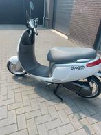 Agm ecoscooter elektrische  nooit meer tanken, Fietsen en Brommers, Ophalen of Verzenden, Zo goed als nieuw, Elektrisch, AGM. Eco