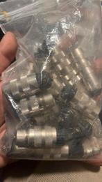 16x BNC male connectors (voor kabelmontage) – 1 iets langer, Ophalen of Verzenden, Minder dan 2 meter, Overige kabels