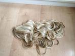 Clip in staart blond half krullend, Ophalen of Verzenden, Nieuw, Pruik of Haarverlenging