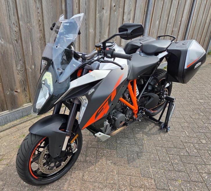 KTM 1290 Superduke GT bj. 2016 - 42.694 km - incl. kofferset, Motoren, Motoren | KTM, Particulier, Naked bike, meer dan 35 kW