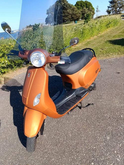 BTC Riva 2016, Fietsen en Brommers, Snorfietsen en Snorscooters, Zo goed als nieuw, Benzine, Ophalen