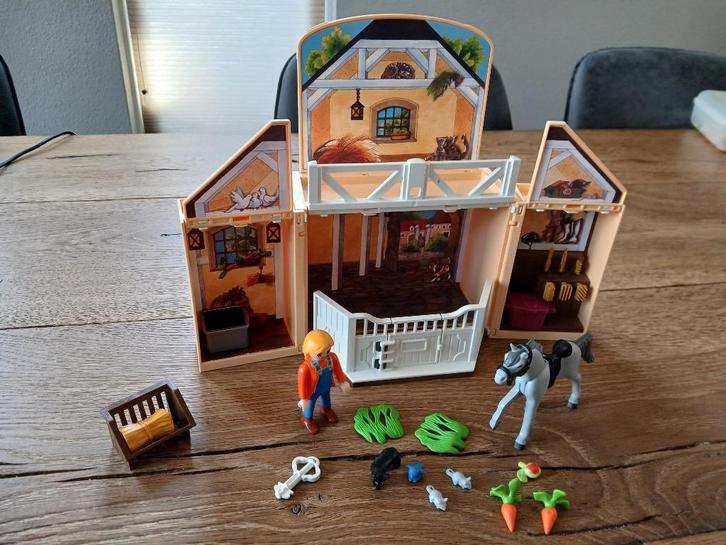 Playmobil Speelbox Paardenstal, Kinderen en Baby's, Speelgoed | Playmobil, Zo goed als nieuw, Complete set, Ophalen of Verzenden