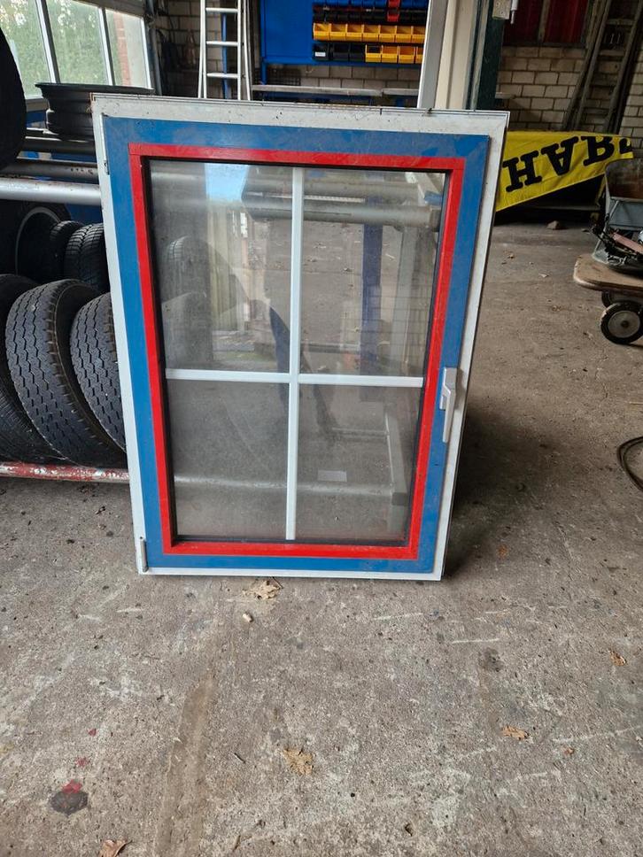 Gebruikte kiep/draai Raam - Prima Staat!, Doe-het-zelf en Verbouw, Glas en Ramen, Gebruikt, Gevelraam of Ruit, 80 tot 120 cm, 80 tot 120 cm