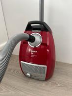 Goede Stofzuiger Bosch - 2200W - Werkt Goed - Schoon, Witgoed en Apparatuur, Stofzuigers, Gebruikt, Stofzuiger, 2000 watt of meer