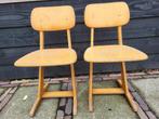 2 vintage schoolstoeltjes, Kinderen en Baby's, Kinderkamer | Tafels en Stoelen, Ophalen, Gebruikt, Stoel(en)