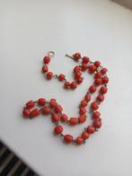 antieke bloedkoraal ketting gouden slot, Ophalen of Verzenden, Zilver, Ketting, Met edelsteen