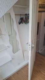 Kleine kamer voor een vrouw in Zaandam, Amsterdam