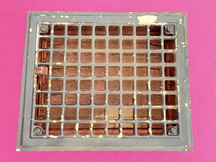 Gietijzeren ventilatie rooster, ontluchting roosters, muur, Antiek en Kunst, Curiosa en Brocante, Ophalen of Verzenden