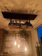 leuke hanglamp met steiger houten ornament,, Huis en Inrichting, Lampen | Hanglampen, Ophalen, Minder dan 50 cm