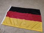 Originele kleine Duitse vlag van goede degelijke kwaliteit, Diversen, Vlaggen en Wimpels, Ophalen of Verzenden, Zo goed als nieuw