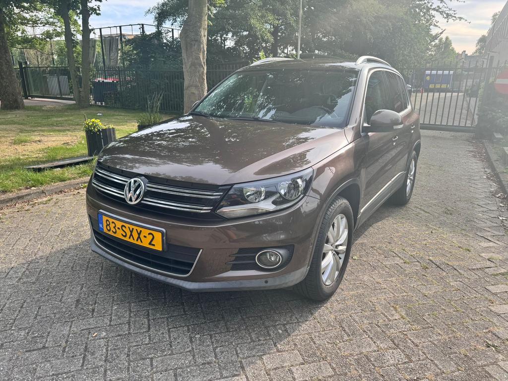 Volkswagen Tiguan 1.4 TSI 90KW BMT 2012 Bruin, Auto's, Volkswagen, Particulier, Tiguan, Benzine, C, SUV of Terreinwagen, Handgeschakeld