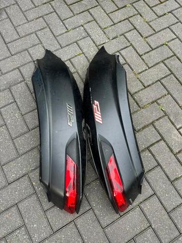 Piaggio MP3 nieuw type kappen matzwart Links + rechts beschikbaar voor biedingen