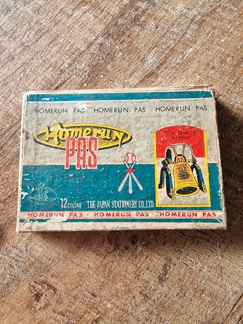 Antieke Homerun Pas Waskrijtjes - 12 Kleuren, Antiek en Kunst, Curiosa en Brocante, Ophalen of Verzenden