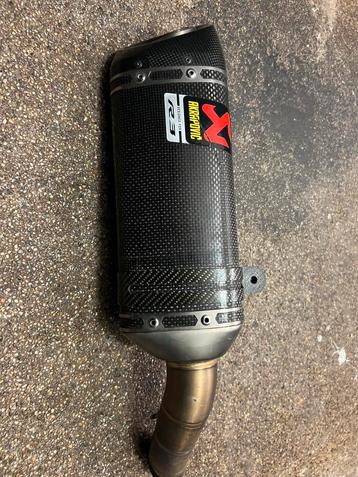 Akrapovic Uitlaat Yamaha R3/MT-03 beschikbaar voor biedingen
