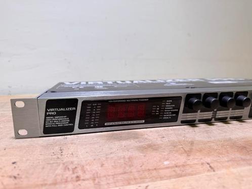 Behringer Virtualizer Pro DSP2024P Effects processor, Muziek en Instrumenten, Effecten, Gebruikt, Delay of Echo, Reverb, Multi-effect