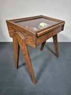 Vintage bijzettafel, vitrine kastje, Antiek en Kunst, Antiek | Meubels | Tafels, Ophalen