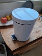 Gratis kleine witte prullenbak, Huis en Inrichting, Woonaccessoires | Prullenbakken, Ophalen, Kunststof, Zo goed als nieuw, Minder dan 10 liter