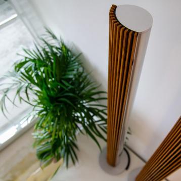 Houten fronten | Bang en Olufsen beolab 6000 B&O beschikbaar voor biedingen